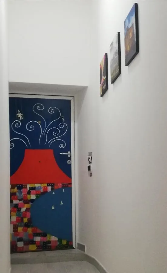 Apartment Casetta Soriano - Piazza Dante Naples Italy