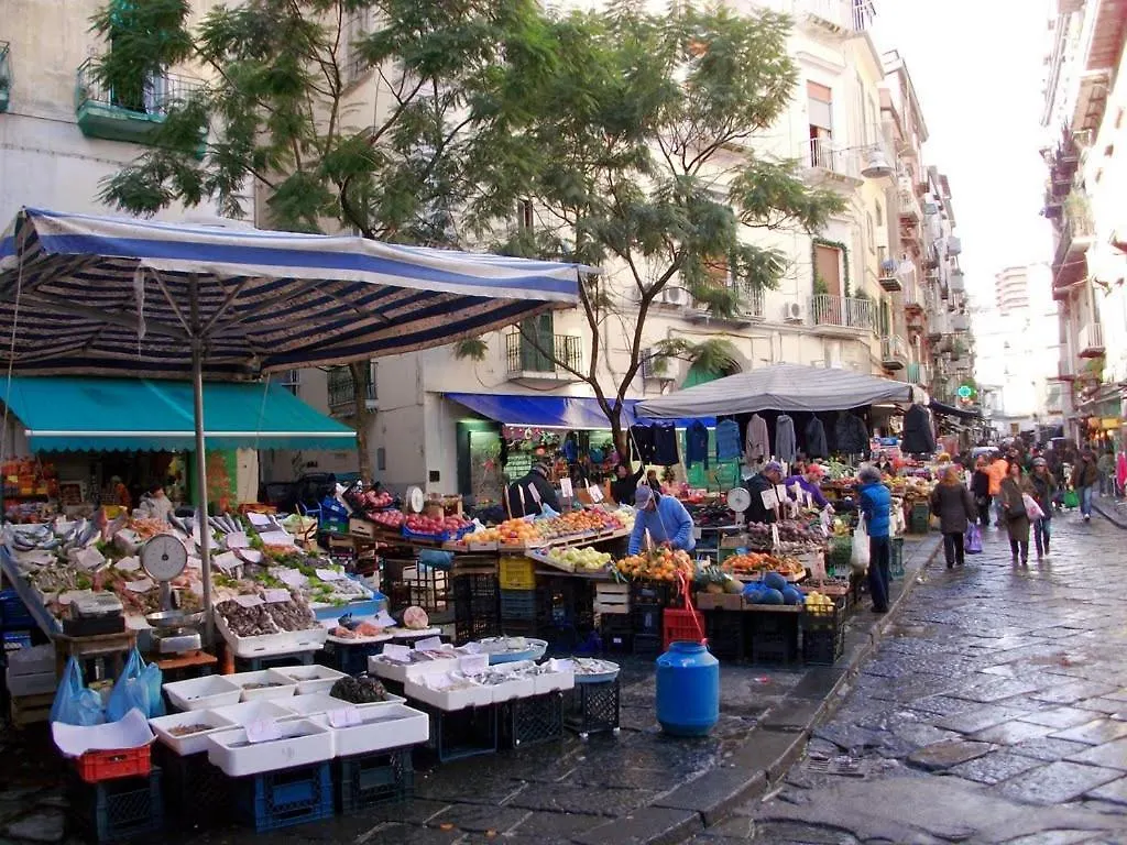 Apartment Casetta Soriano - Piazza Dante Naples Italy